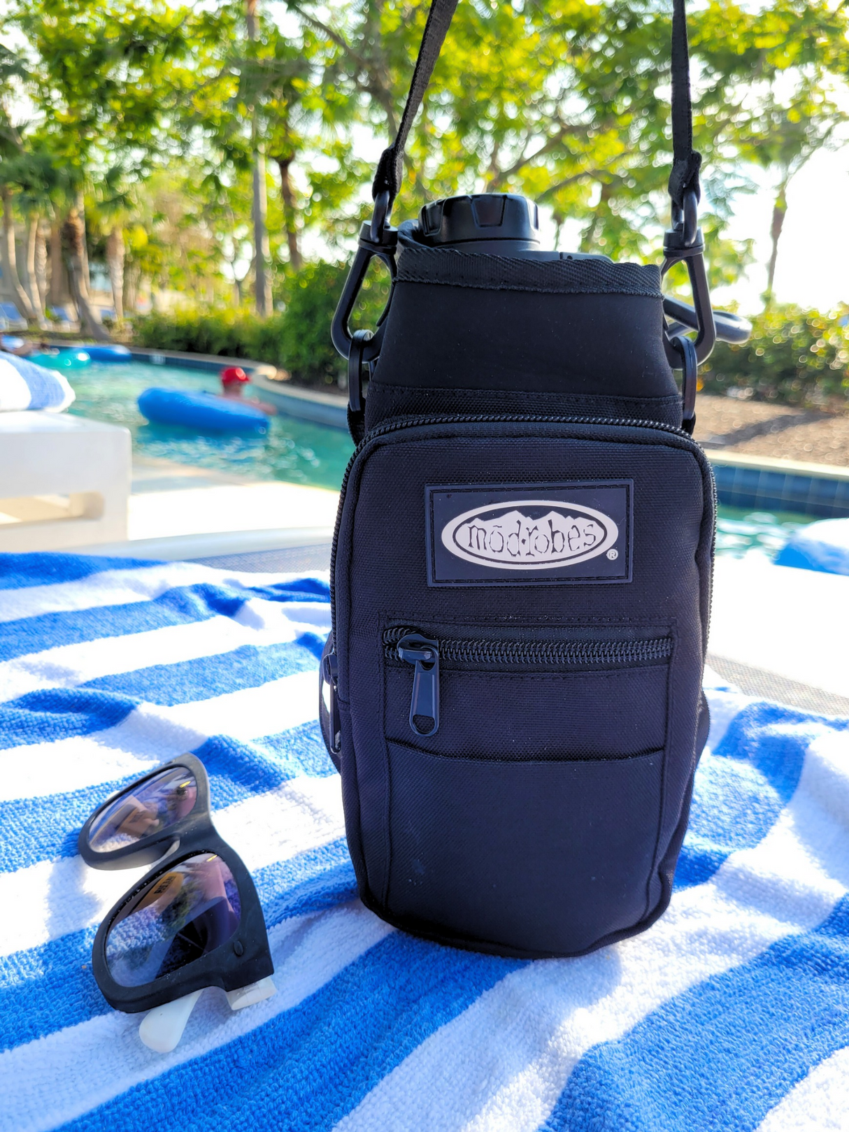 Black Water Bottle Bag image 2